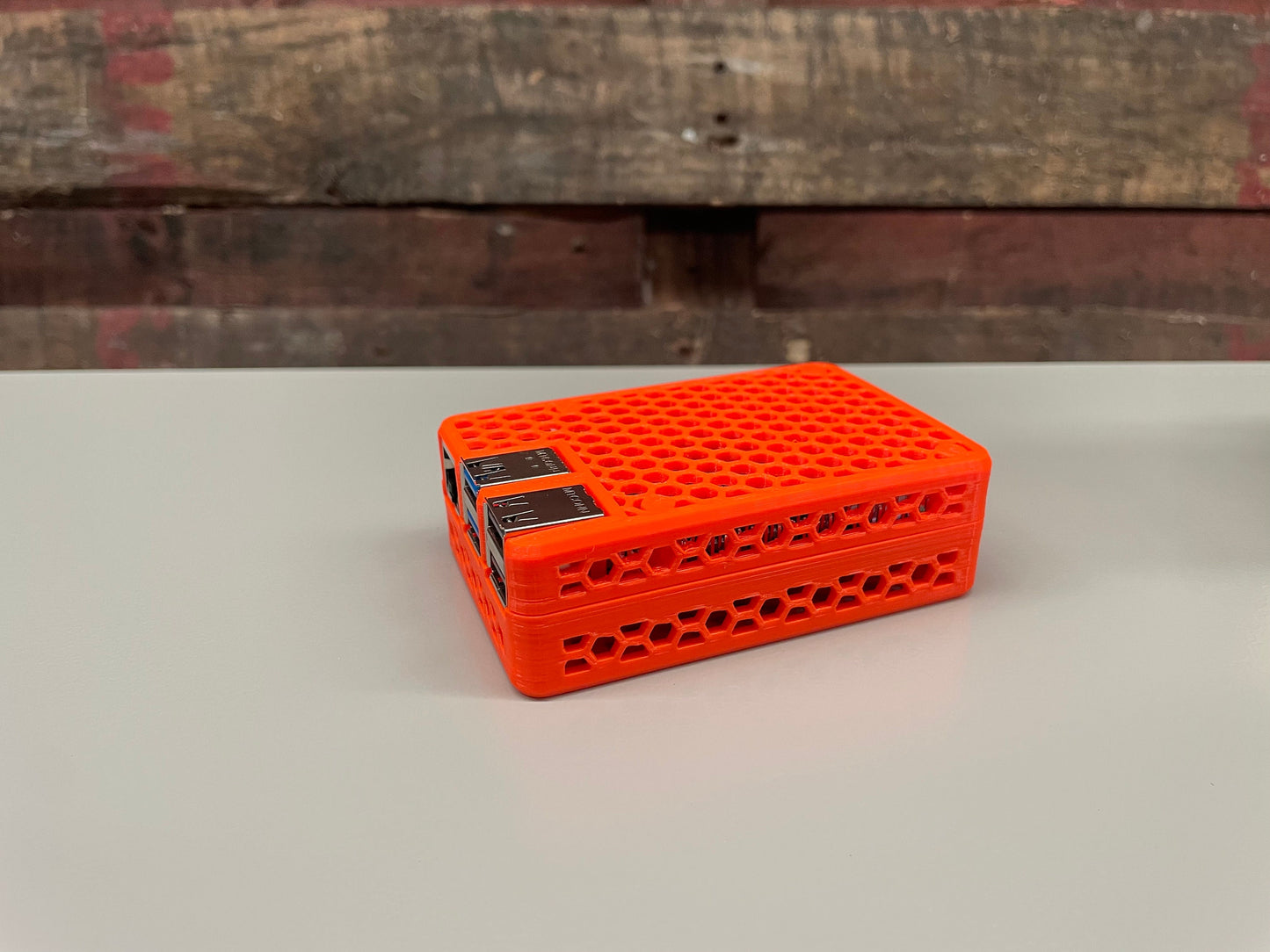 Raspberry Pi 5 HoneyComb Case - Solid, compatible with the original cooling fan / Active cooler